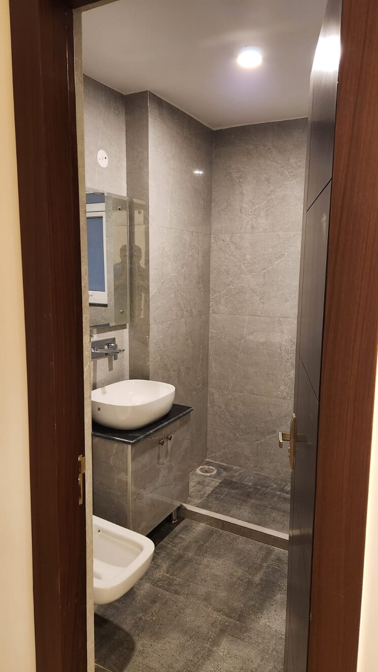 Bathroom, ram-shanti-apartment 3.5 Bedroom 2400 Sq.Ft. Apartment In Sector 52 Gurgaon 9591901