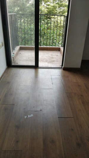 Room in 2 BHK Apartment at Lodha Palava City Lakeshore Greens, Dombivli East – for Rent