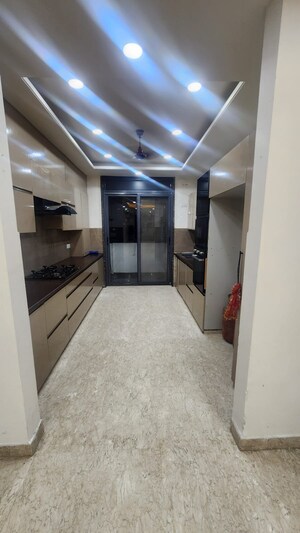 Kitchen in 3 BHK Builder Floor at Uppal Southend, Sector 49 – for Rent