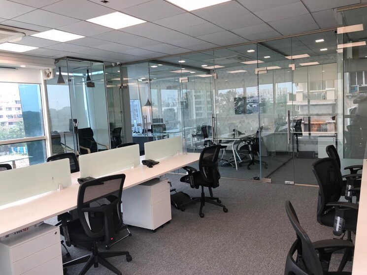 Team Area, vijay nagar Commercial Office Space 2000 Sq.Ft. In Vijay Nagar Indore 9592052