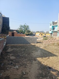 Plot For Sale in Dheeraj Nagar