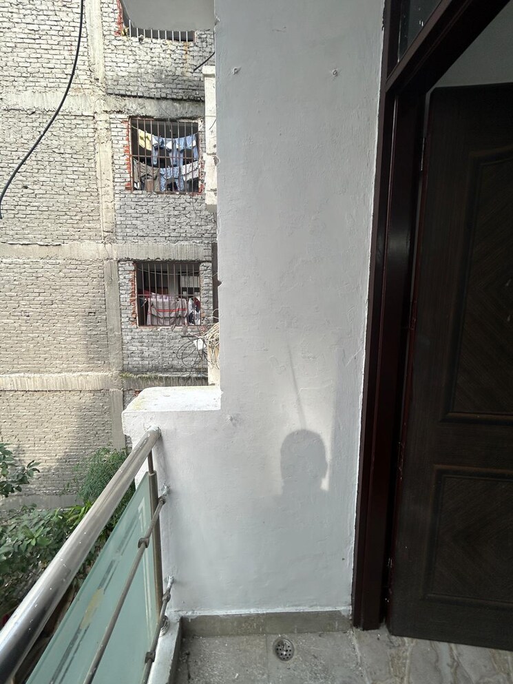Balcony, saket 1 Bedroom 450 Sq.Ft. Builder Floor In Saket Delhi 9592158