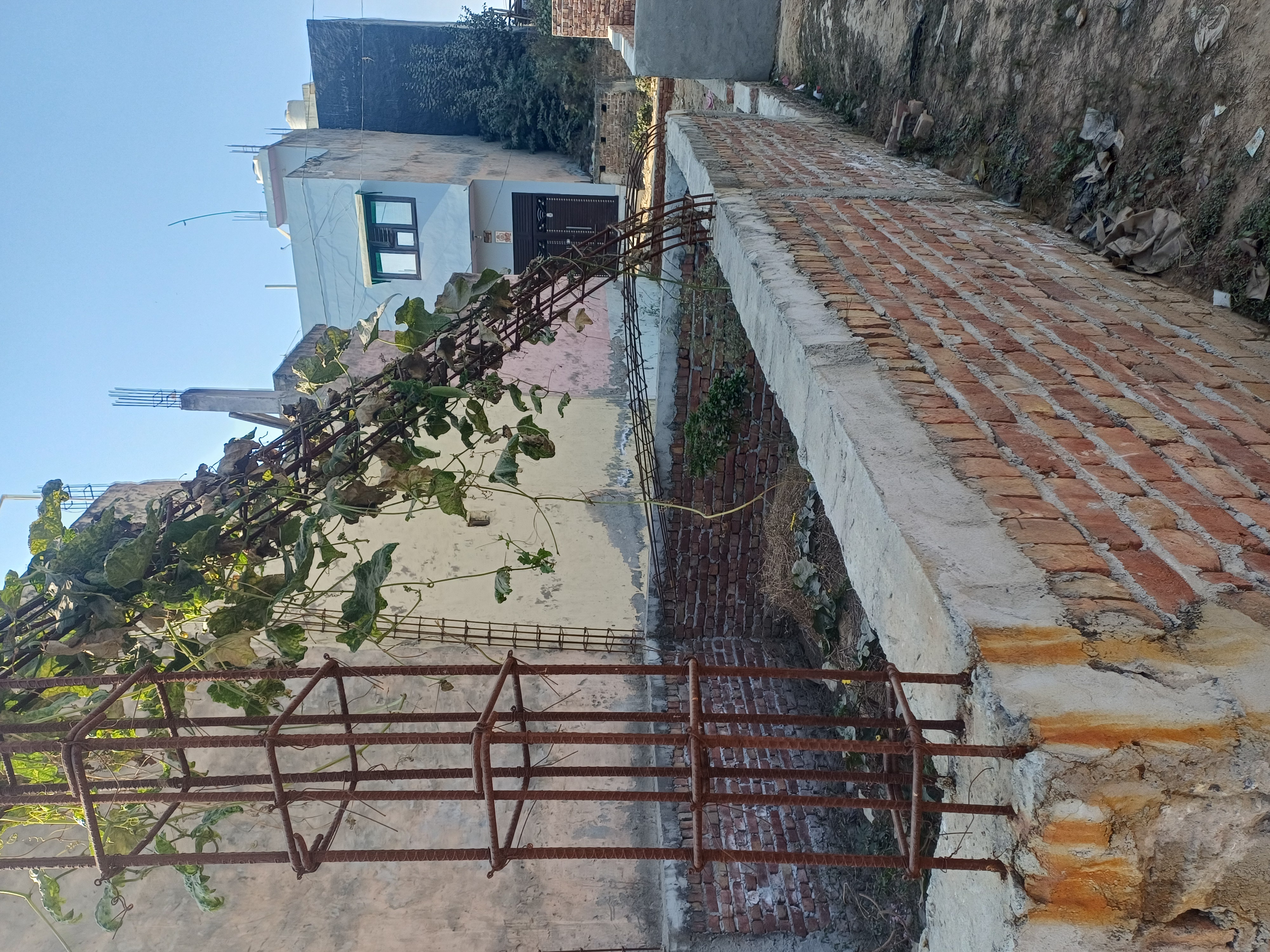 Plot For Sale in Dheeraj Nagar