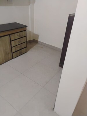 Room in 2 BHK Apartment at Vijaynagar Society, Marol – for Rent