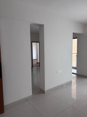 Room in 4 BHK Apartment at Gera Planet Of Joy, Kharadi – for Sale