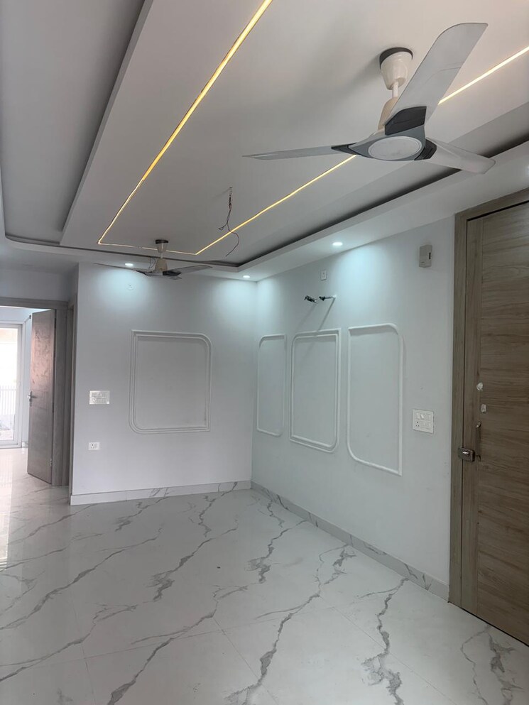 Room, canal road 4 Bedroom 1900 Sq.Ft. Builder Floor In Canal Road Dehradun 9592262