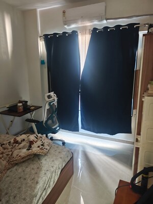 Furnished Amenities in 3 BHK Apartment at Pallavi Chhaya CHS, Chembur – for Rent