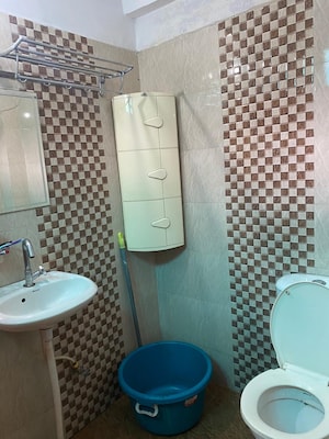 Bathroom in  Pg at Gomti Nagar – for Rent