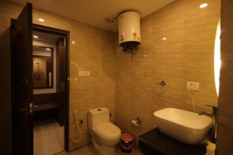 Bathroom, agra delhi national highway Studio 360 Sq.Ft. Apartment In Agra   Delhi National Highway Mathura 9592364