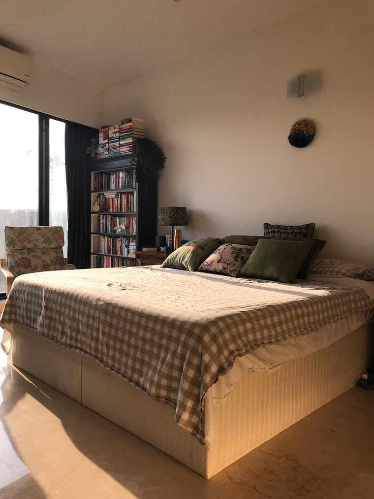 Bedroom, rustomjee-oriana 4 Bedroom 2809 Sq.Ft. Apartment In Bandra East Mumbai 9592288