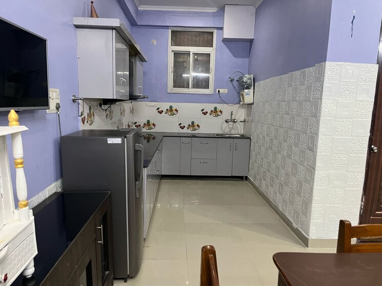 Kitchen, gomti nagar 3 Bedroom 1950 Sq.Ft. Apartment In Gomti Nagar Lucknow 9592317
