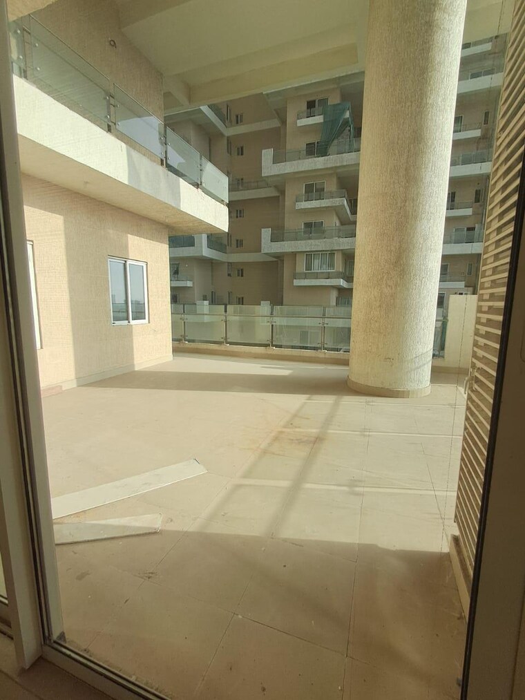 Balcony, indiabulls-sky-forest 3 Bedroom 1499 Sq.Ft. Apartment In Lower Parel Mumbai 9592407