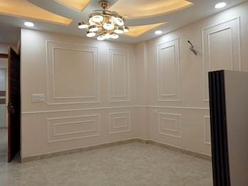 Bathroom in 2 BHK Builder Floor at Palam Colony – for Sale