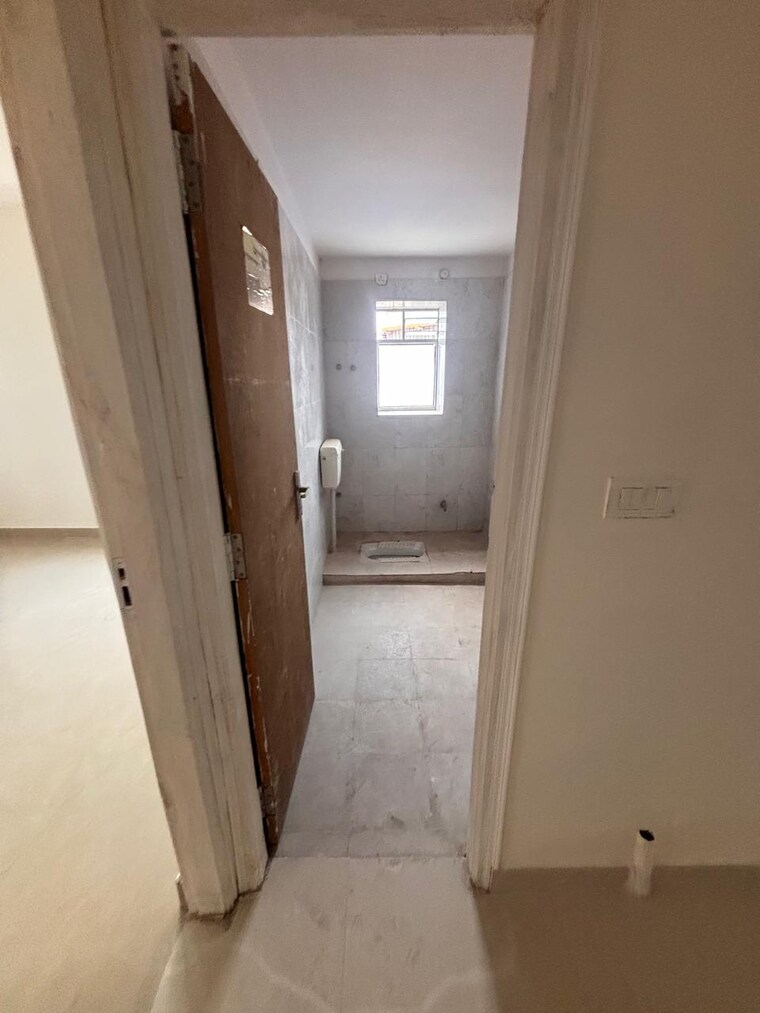 Bathroom, kokar 3 Bedroom 1650 Sq.Ft. Apartment In Kokar Ranchi 9592429