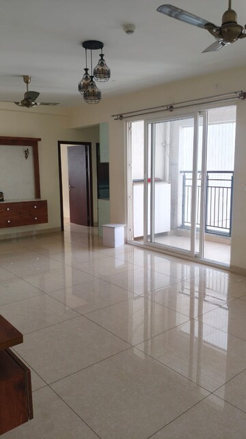 Room in 3 BHK Apartment at Prestige Falcon City, Konanakunte – for Rent