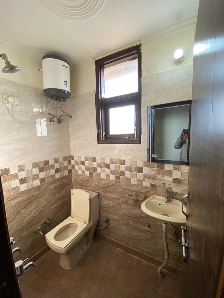 Attached Bathroom, boutique-residential-apartments-g-88 1 Bedroom 560 Sq.Ft. Apartment In Saket Delhi 9592502