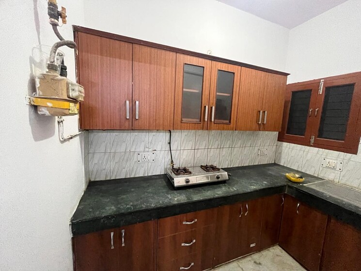 Kitchen, sector 31 1 RK 400 Sq.Ft. Independent House In Sector 31 Noida 9592525