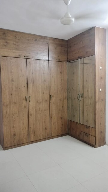 Furnished Amenities in 3 BHK Apartment at Bhawani Tower Andheri, Marol – for Rent