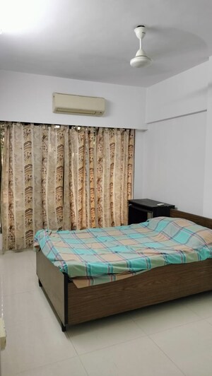 Bedroom in 3 BHK Apartment at Bhawani Tower Andheri, Marol – for Rent
