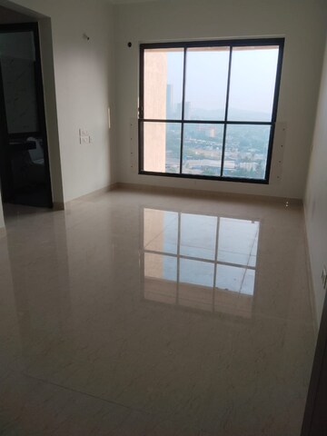 Room in 1 BHK Apartment at K Raheja Raheja Residency, Malad East – for Rent