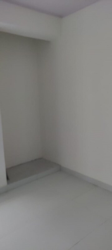 Room in 2 BHK Apartment at Gaur Saundaryam, Tech Zone 4 Greater Noida – for Rent