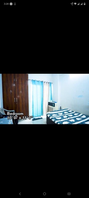 Bedroom in 2.5 BHK Apartment at Gaur City 2 - 14th Avenue, Sector 16c Greater Noida – for Rent