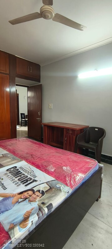 Bedroom in 3.5 BHK Apartment at Aims Golf City, Sector 75 – for Rent