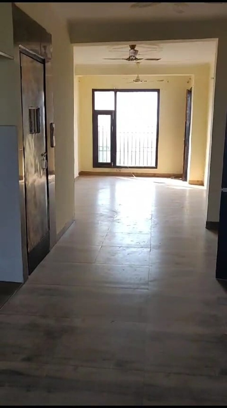 Room, vasant kunj enclave 2 Bedroom 822 Sq.Ft. Apartment In Vasant Kunj Enclave Delhi 9592574