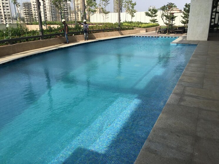 Swimming Pool, lodha-venezia 4 Bedroom 1685 Sq.Ft. Apartment In Parel Mumbai 9592544