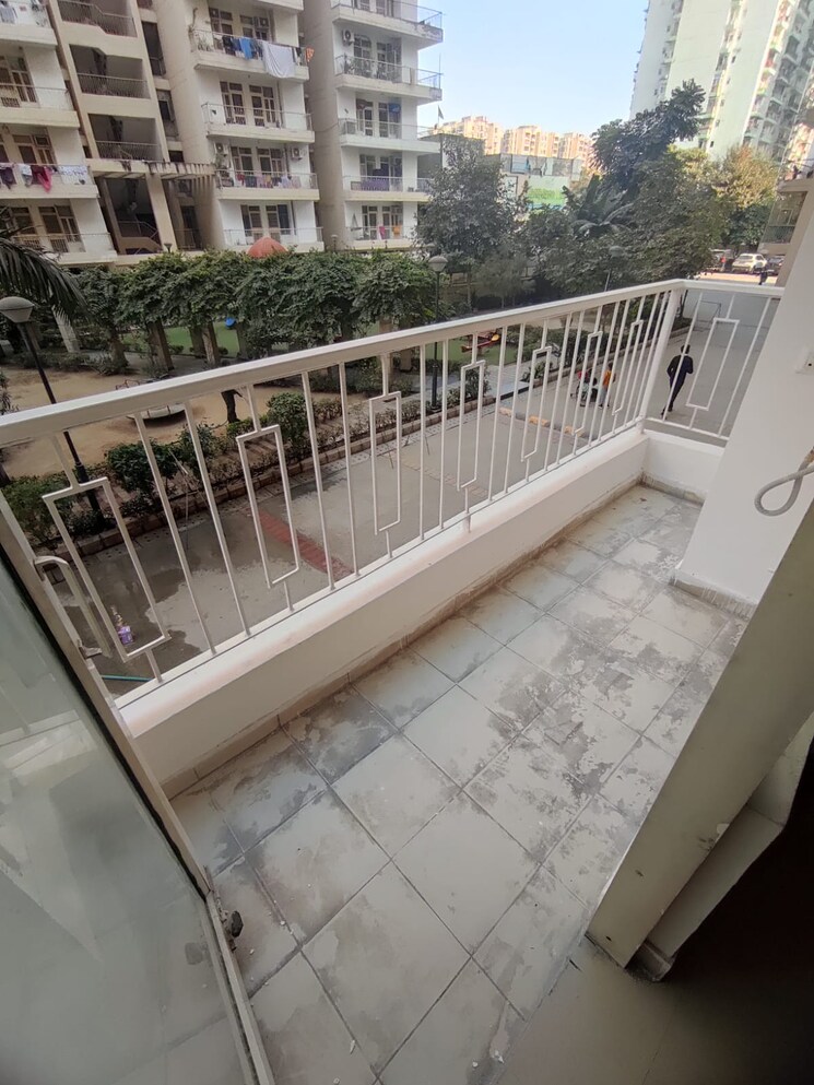 Balcony, proview-officer-city-2 3 Bedroom 1405 Sq.Ft. Apartment In Raj Nagar Extension Ghaziabad 9592579