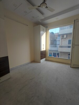 2 BHK Builder Floor For Rent in Janakpuri