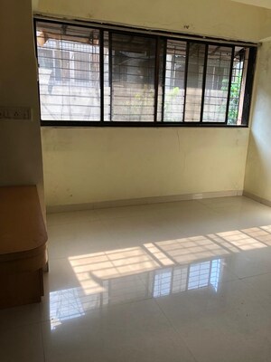 Room in 3 BHK Apartment at Vashi Sector 15 – for Sale