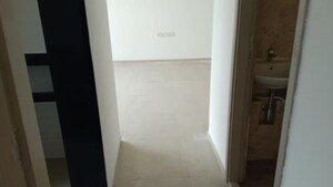 Room in 1 BHK Apartment at Sheth Vasant Oasis, Andheri East – for Rent