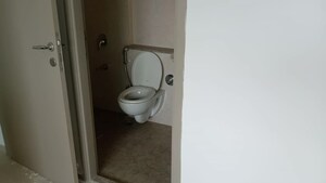 Bathroom in 1 BHK Apartment at Sheth Vasant Oasis, Andheri East – for Rent