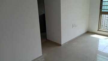 Room in 1 BHK Apartment at Sheth Vasant Oasis, Andheri East – for Rent