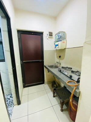 Furnished Amenities in 1 RK Builder Floor at Ansal Plaza Sector-23, Sector 23 – for Rent