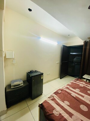 Bedroom in 1 RK Builder Floor at Ansal Plaza Sector-23, Sector 23 – for Rent