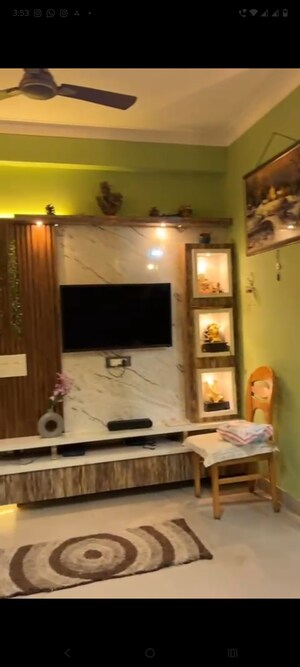 2 BHK Apartment For Rent in Panchsheel Greens, Sector 16 Greater Noida