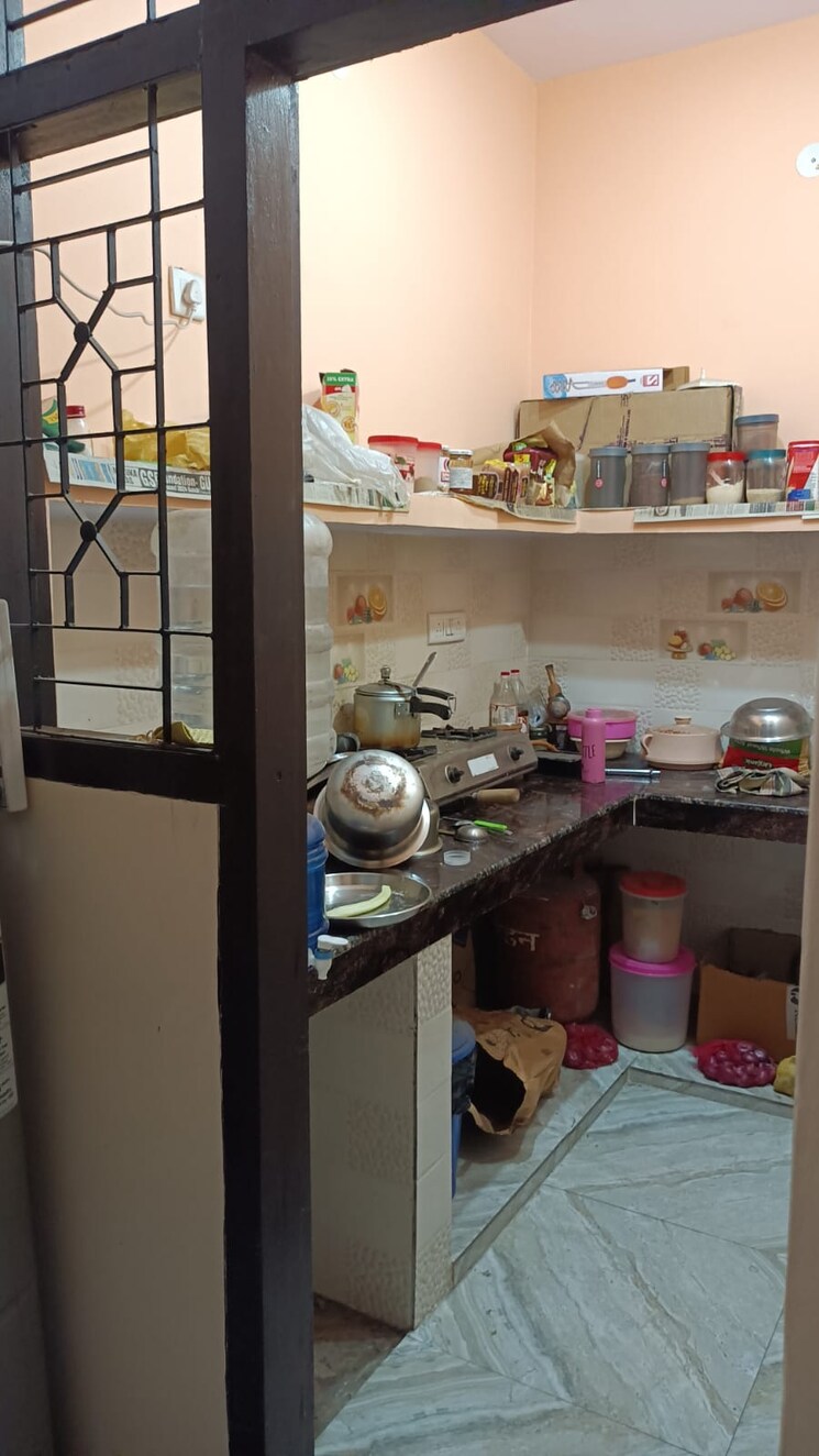 Kitchen, preet vihar 1 Bedroom 550 Sq.Ft. Builder Floor In Preet Vihar Delhi 9593022