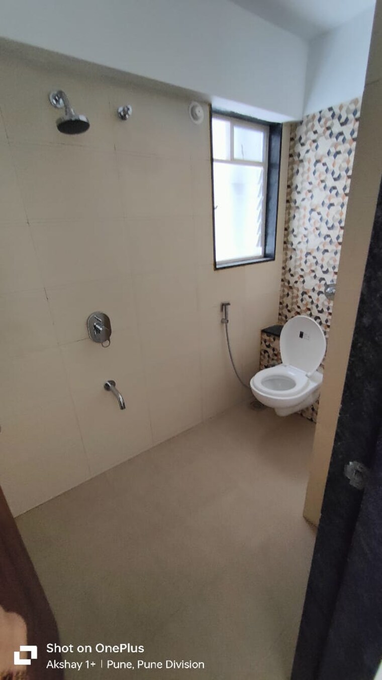 Bathroom, akshay-yash-grecia 3 Bedroom 806 Sq.Ft. Apartment In Dhanori Pune 9592915
