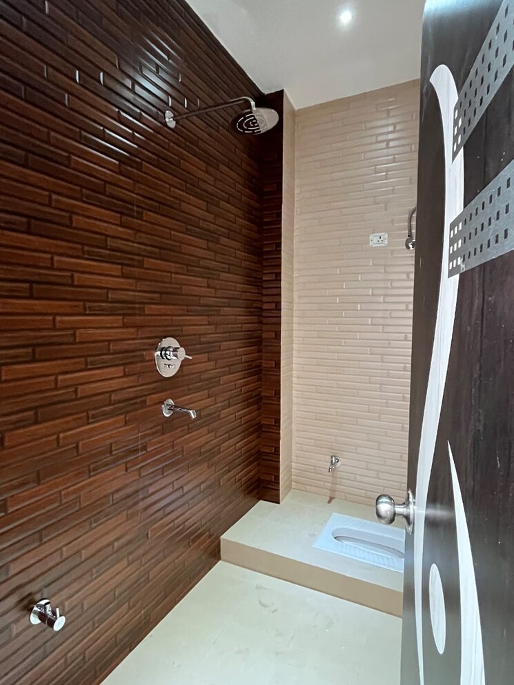 Attached Bathroom, gomti nagar Pg For Boys & Girls In Gomti Nagar 9593054