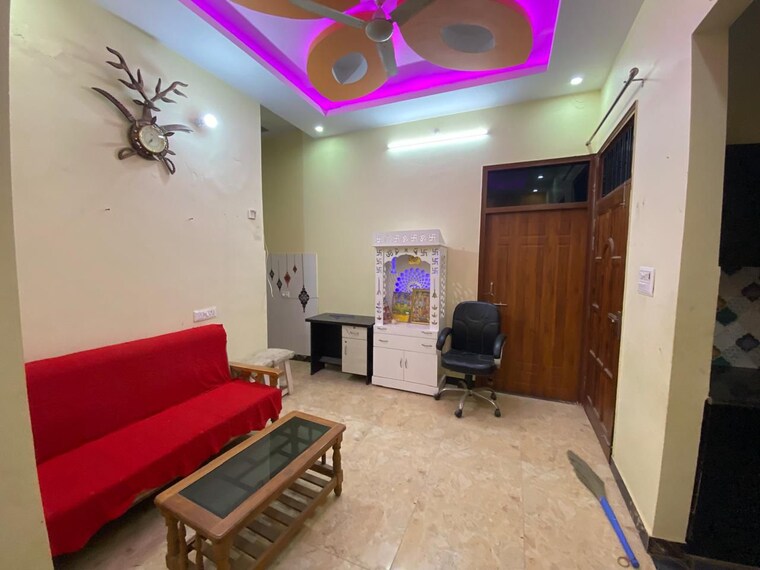 Room, gomti nagar Pg For Boys & Girls In Gomti Nagar 9593105