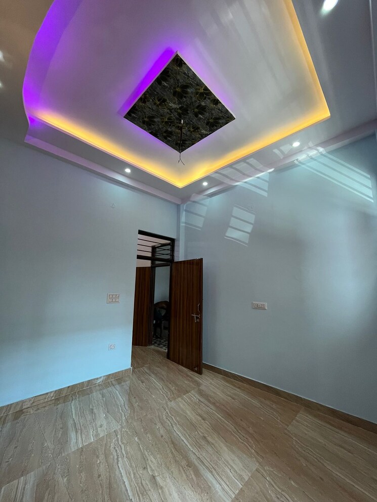 Room, balaji-enclave 3 Bedroom 905 Sq.Ft. Independent House In Govindpuram Ghaziabad 9593134