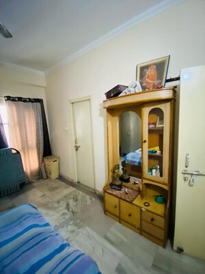 Room in  Pg at Gomti Nagar – for Rent