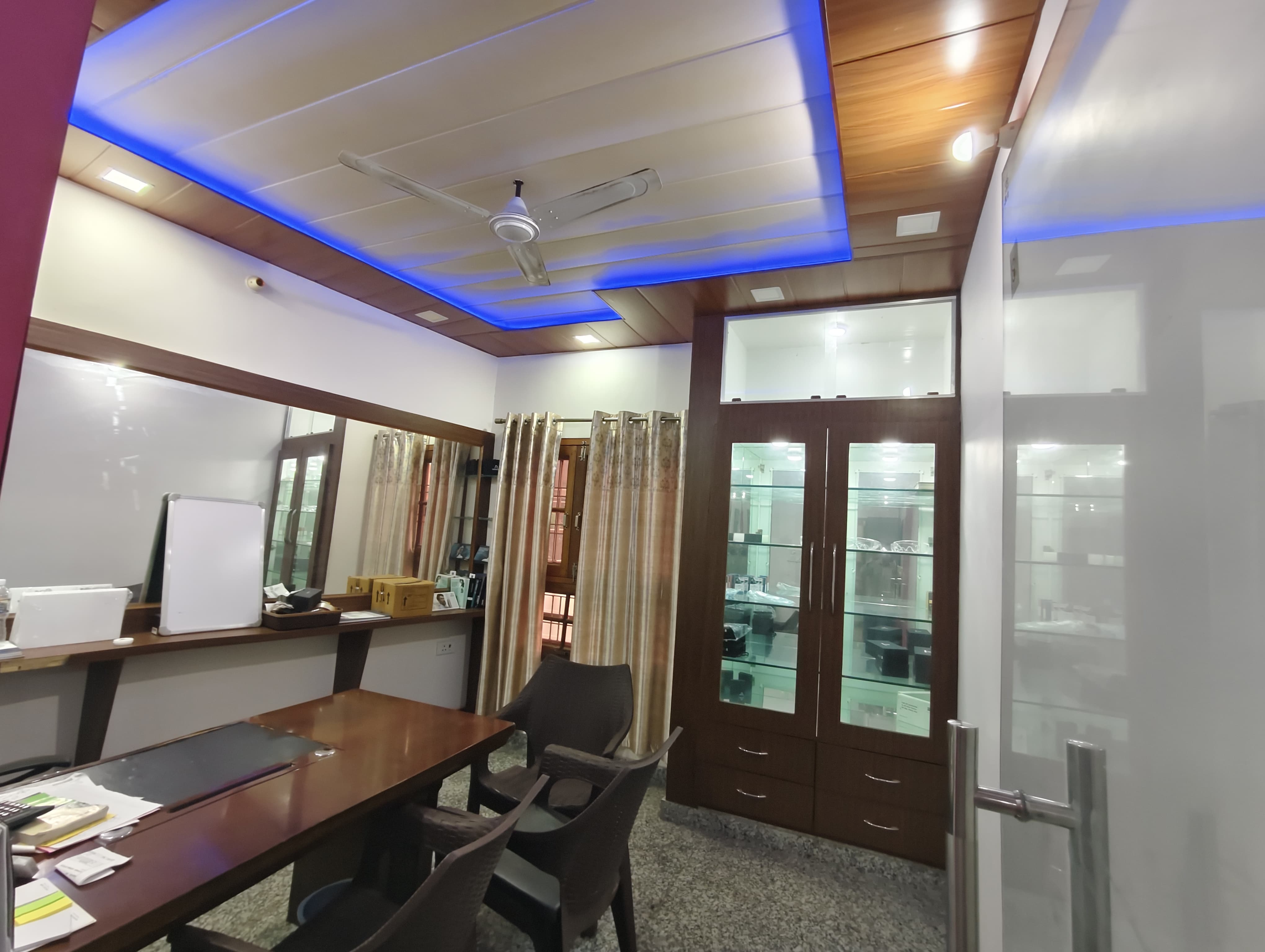 Office Space For Rent in 750 Sqft Office Space Ava