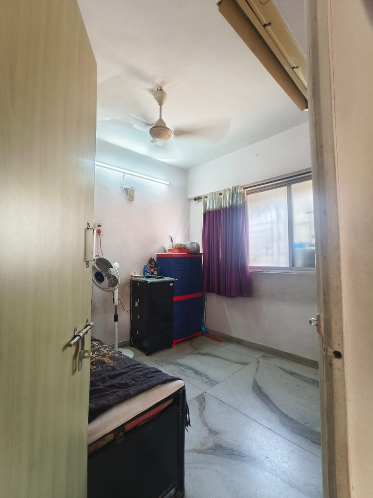 Living Room, thane west 2 Bedroom 700 Sq.Ft. Apartment In Thane West Thane 9593228