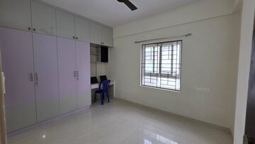 Room in 3 BHK Apartment at Pai Layout – for Rent