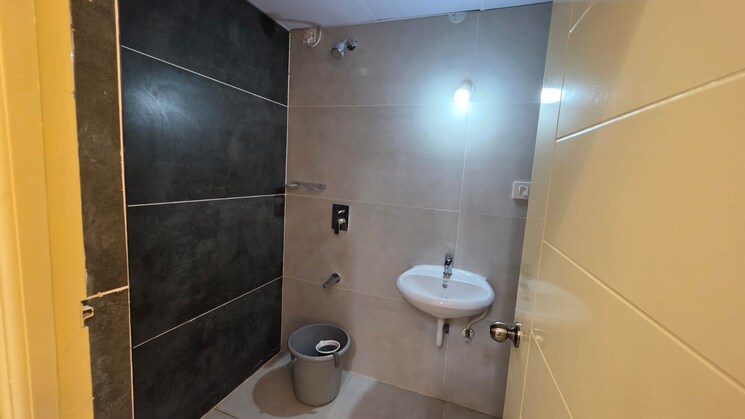 Bathroom, pai layout 3 Bedroom 1560 Sq.Ft. Apartment In Pai Layout Bangalore 9593212