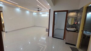 Room in 3 BHK Apartment at Pai Layout – for Rent