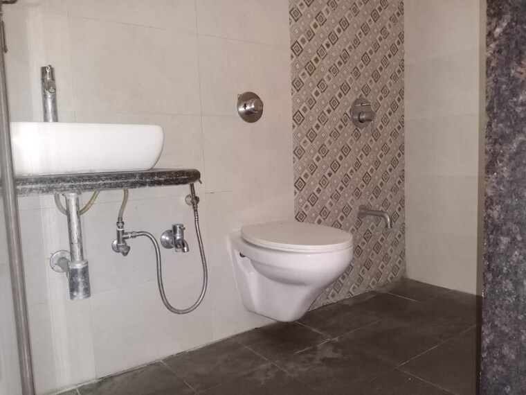 Bathroom, vihang-hills 1 Bedroom 650 Sq.Ft. Apartment In Ghodbunder Road Thane 9593226